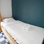 Apartment Zimmer Mit Badezimmer By Interhome